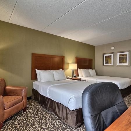 קורטלנד Clarion Inn & Suites - University Area מראה חיצוני תמונה